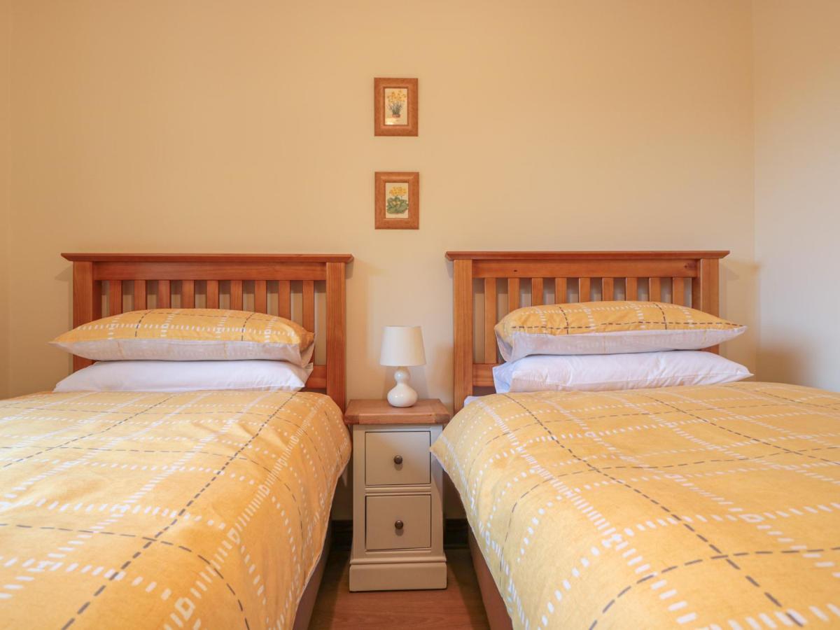Berrys Place Farm Cottage Глостер Экстерьер фото
